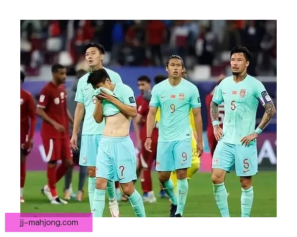 国足亚洲杯全程零进球惨遭淘汰引发球迷强烈不满