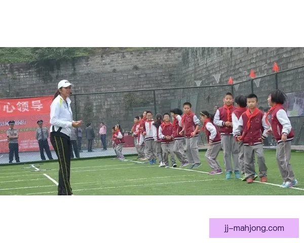 广西平果哈嘹主场场均观众超两万引领中甲球市热潮