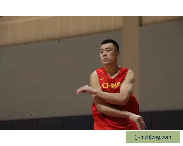 皇马官宣克罗斯8号球衣传承巴尔韦德伯纳乌中场新领袖时代开启了